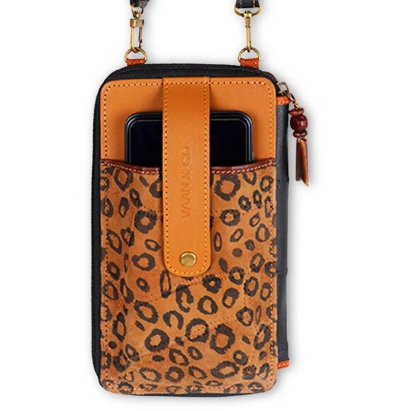 NWT VAAN & CO Prism Cheetah Cellphone Crossbody Wallet - Picture 2 of 3